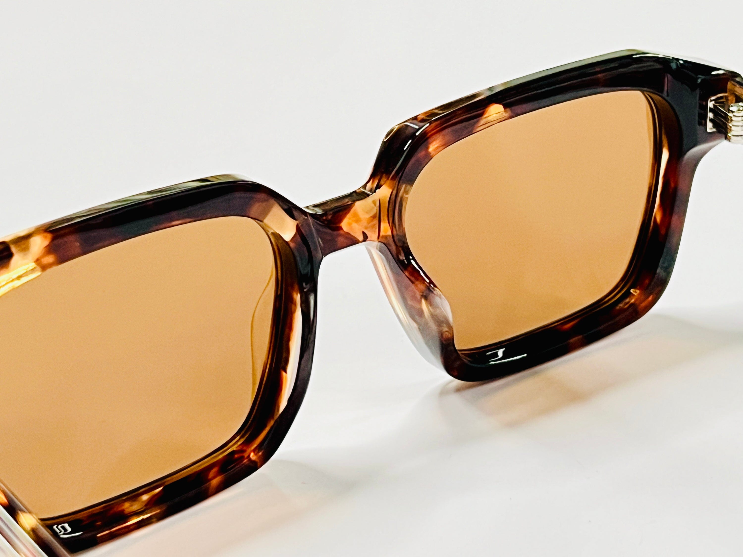 FURMOO Sunglasses