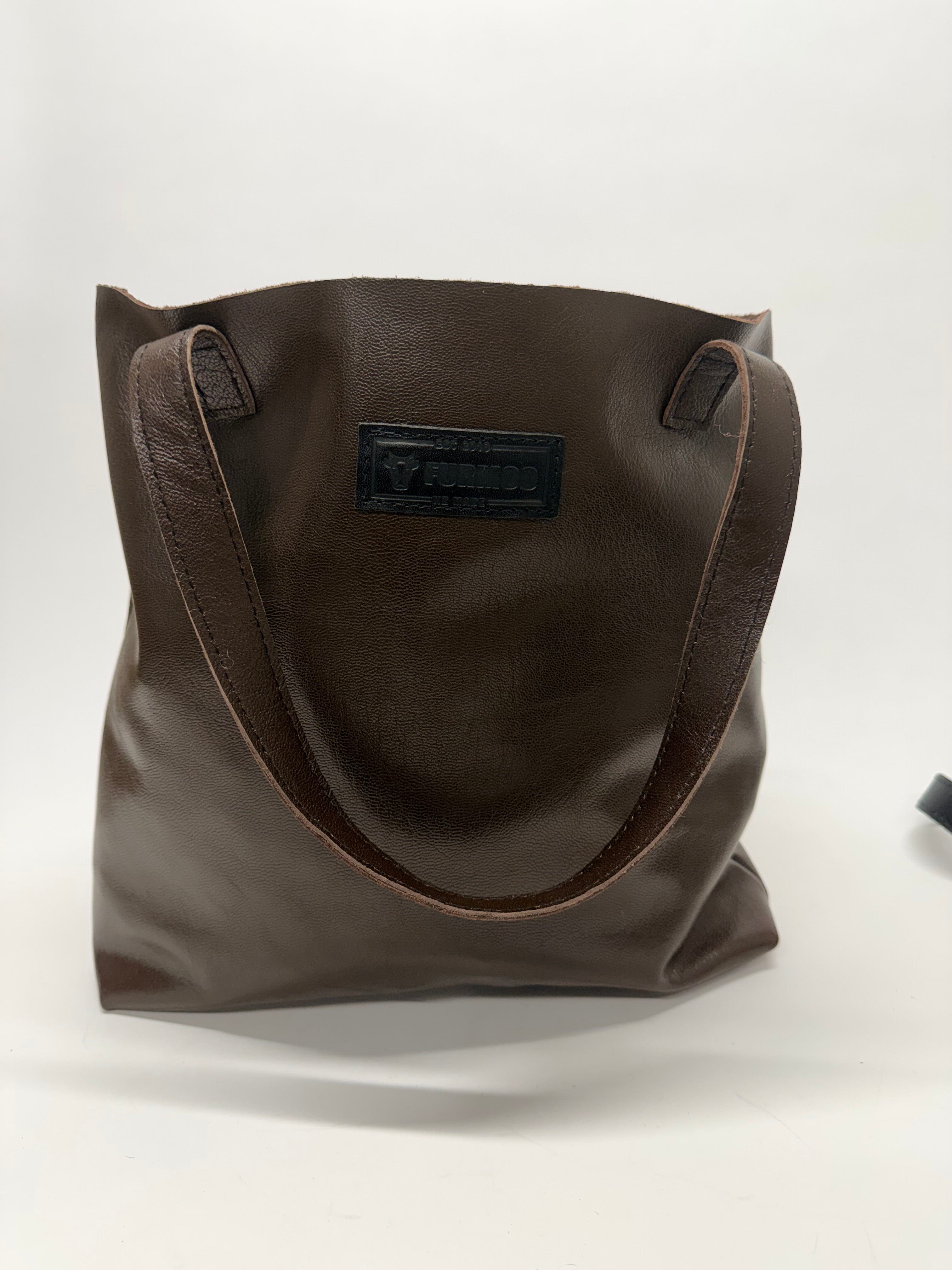 Lynleys Leather Tote