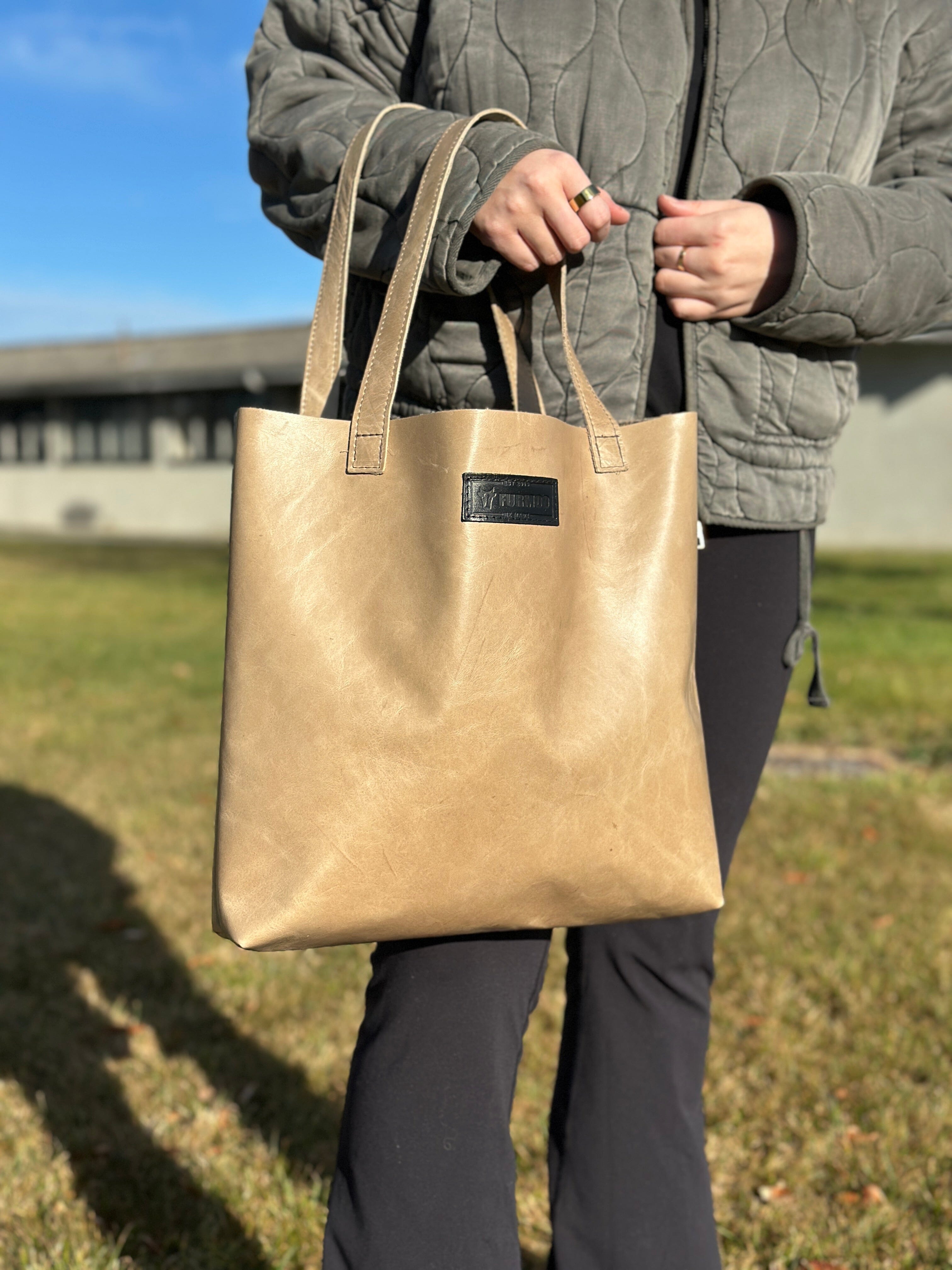 Lynleys Leather Tote