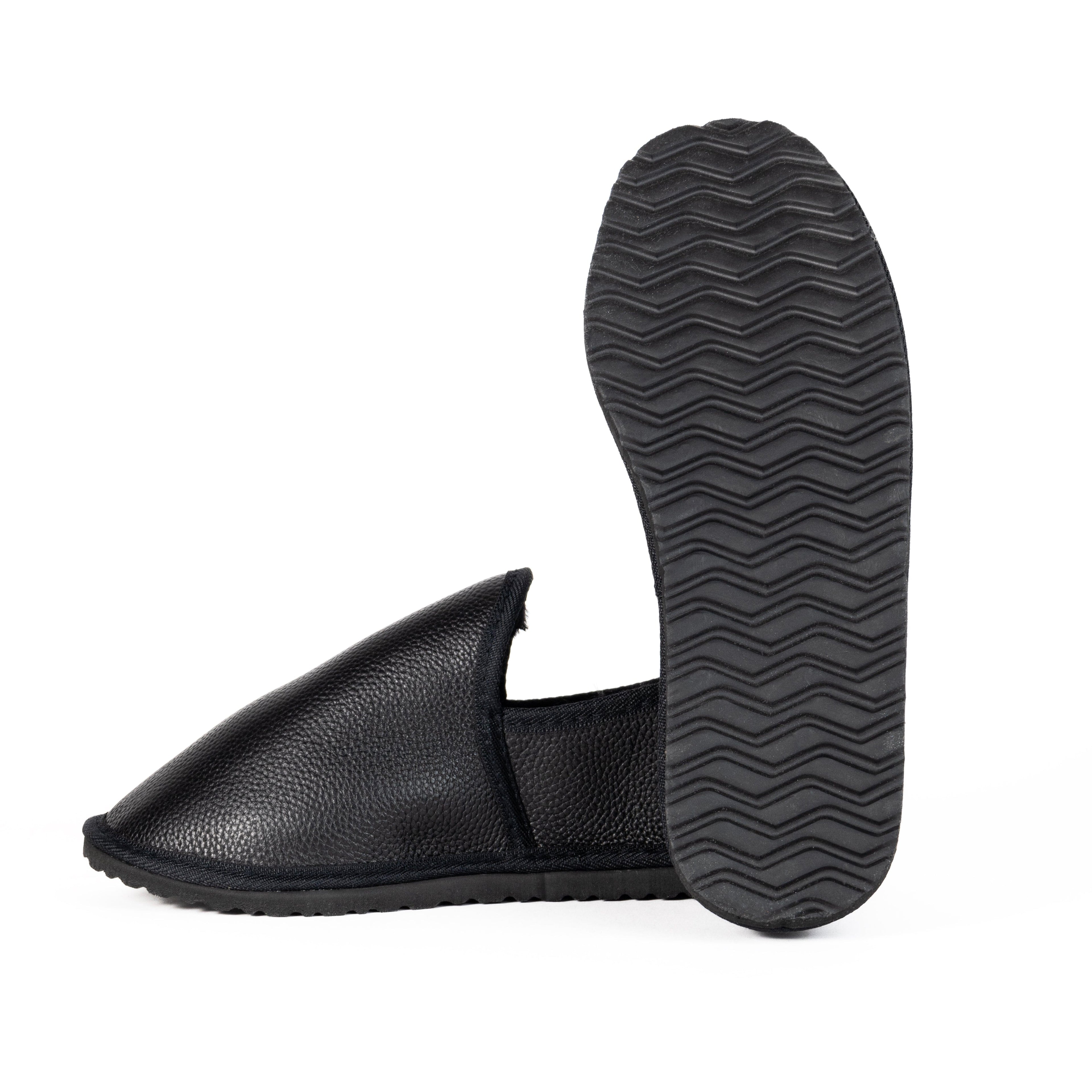 Enclosed Stealth Leather Moodles