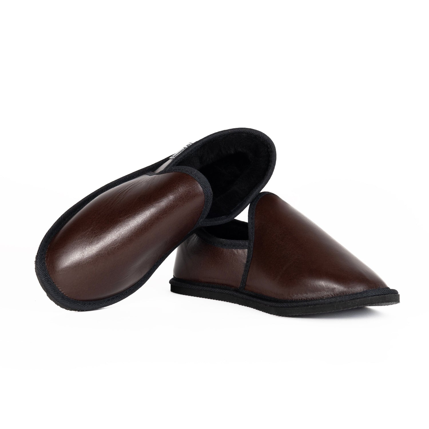 Enclosed Stealth Leather Moodles
