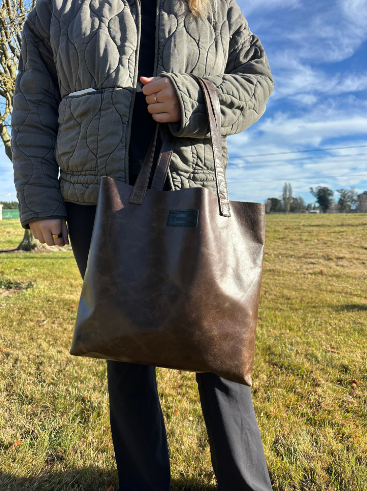 Lynleys Leather Tote