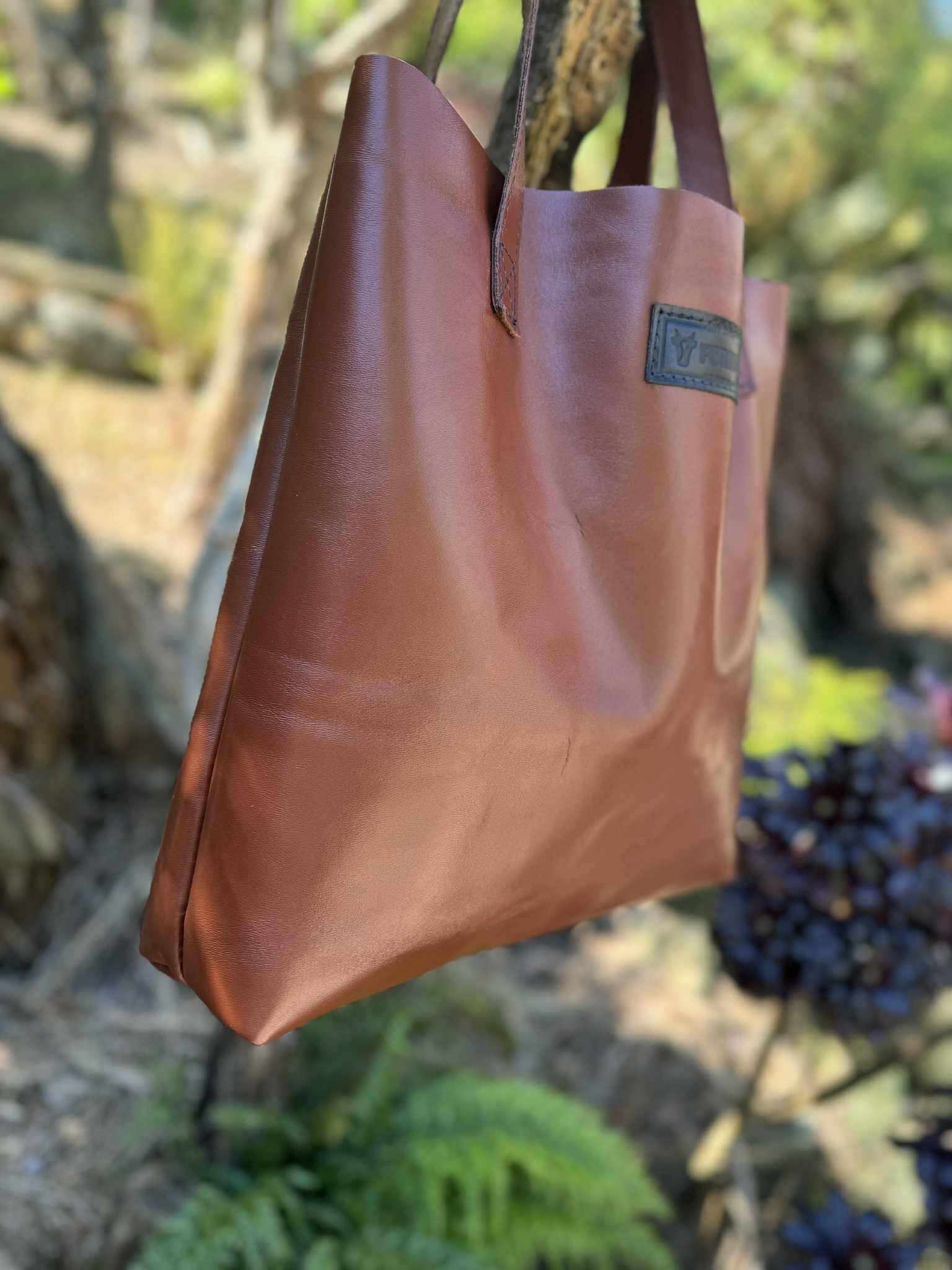 Lynleys Leather Tote
