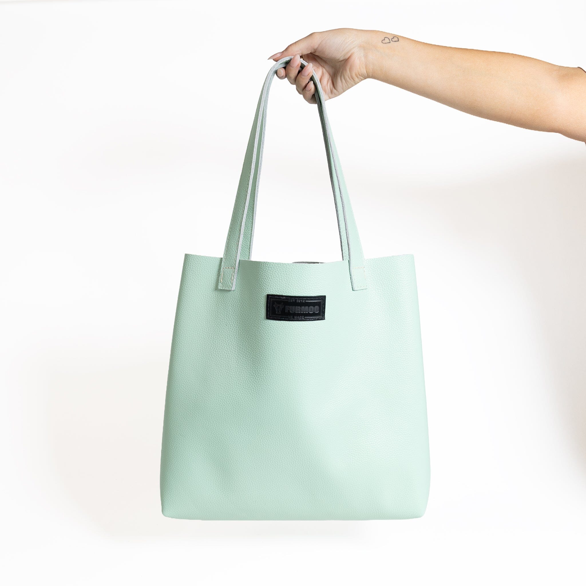 Lynleys Leather Tote