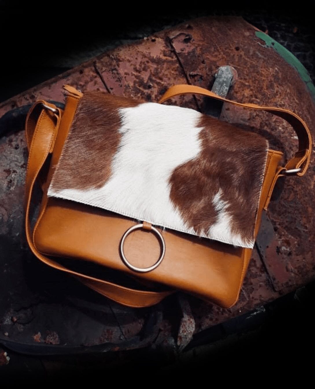 Box Ring Cowhide Satchel