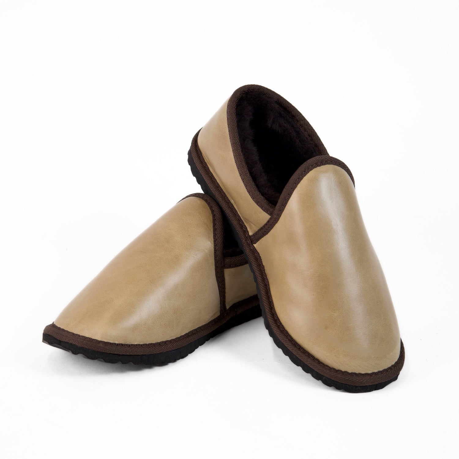 Enclosed Stealth Leather Moodles