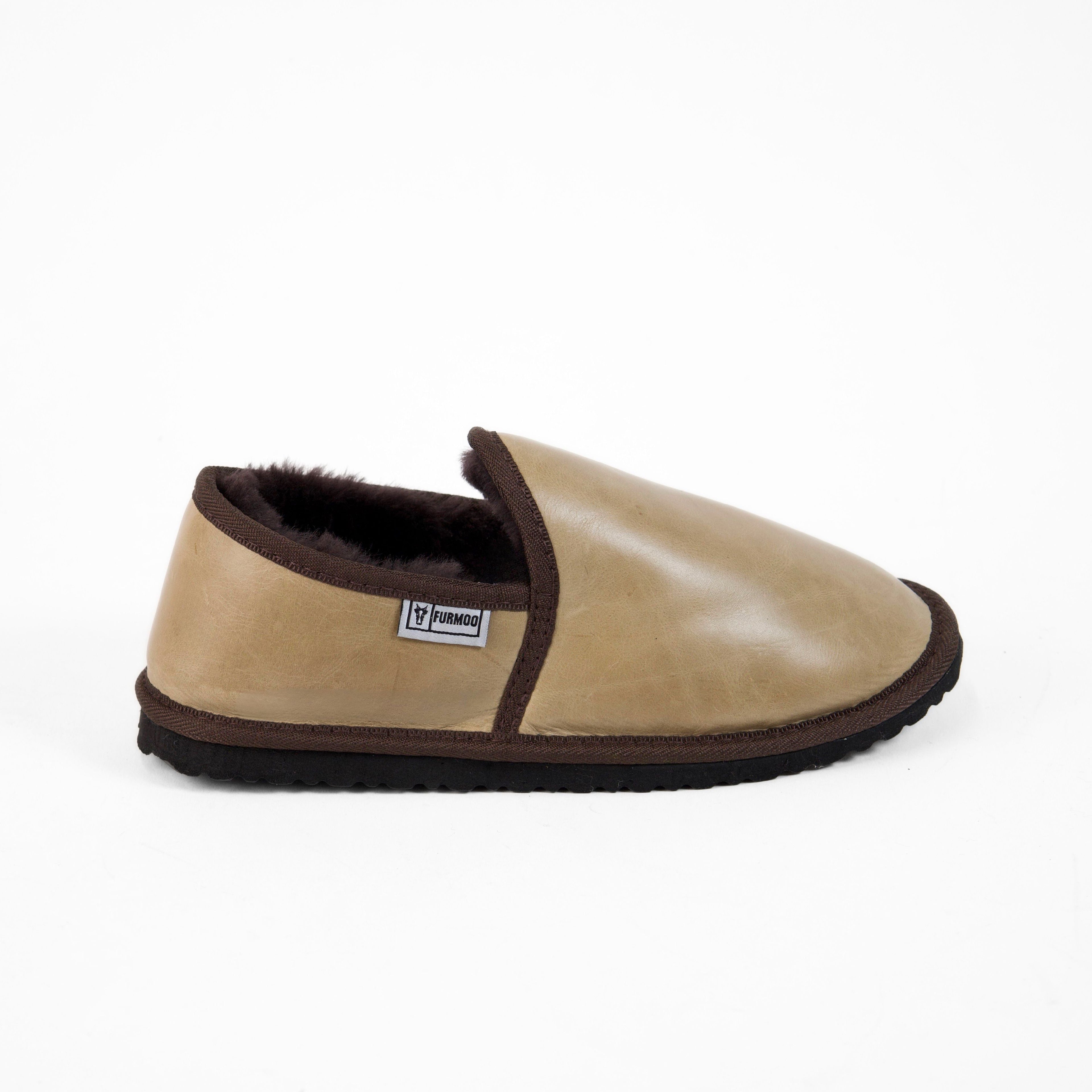 Enclosed Stealth Leather Moodles