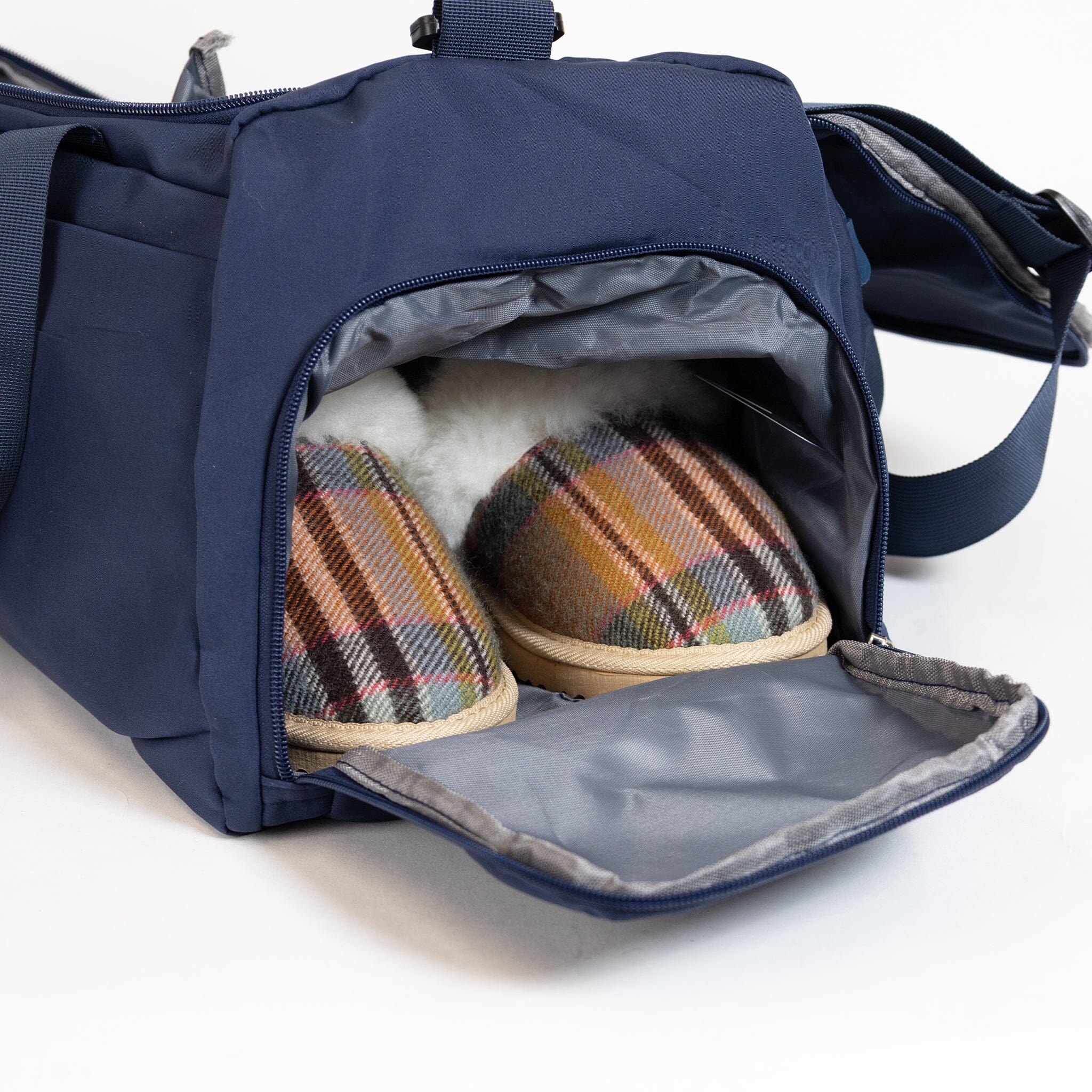 Furmoo Duffel Bag ( Pre Order )