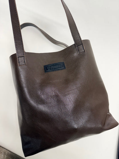 Lynleys Leather Tote