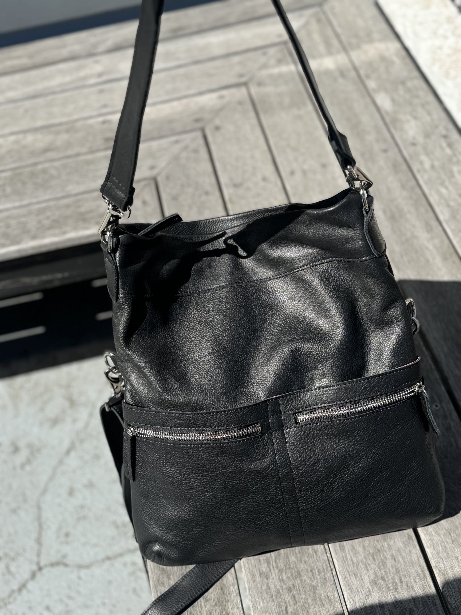 Morphé 3 n 1 leather tote , crossbody and a backpack