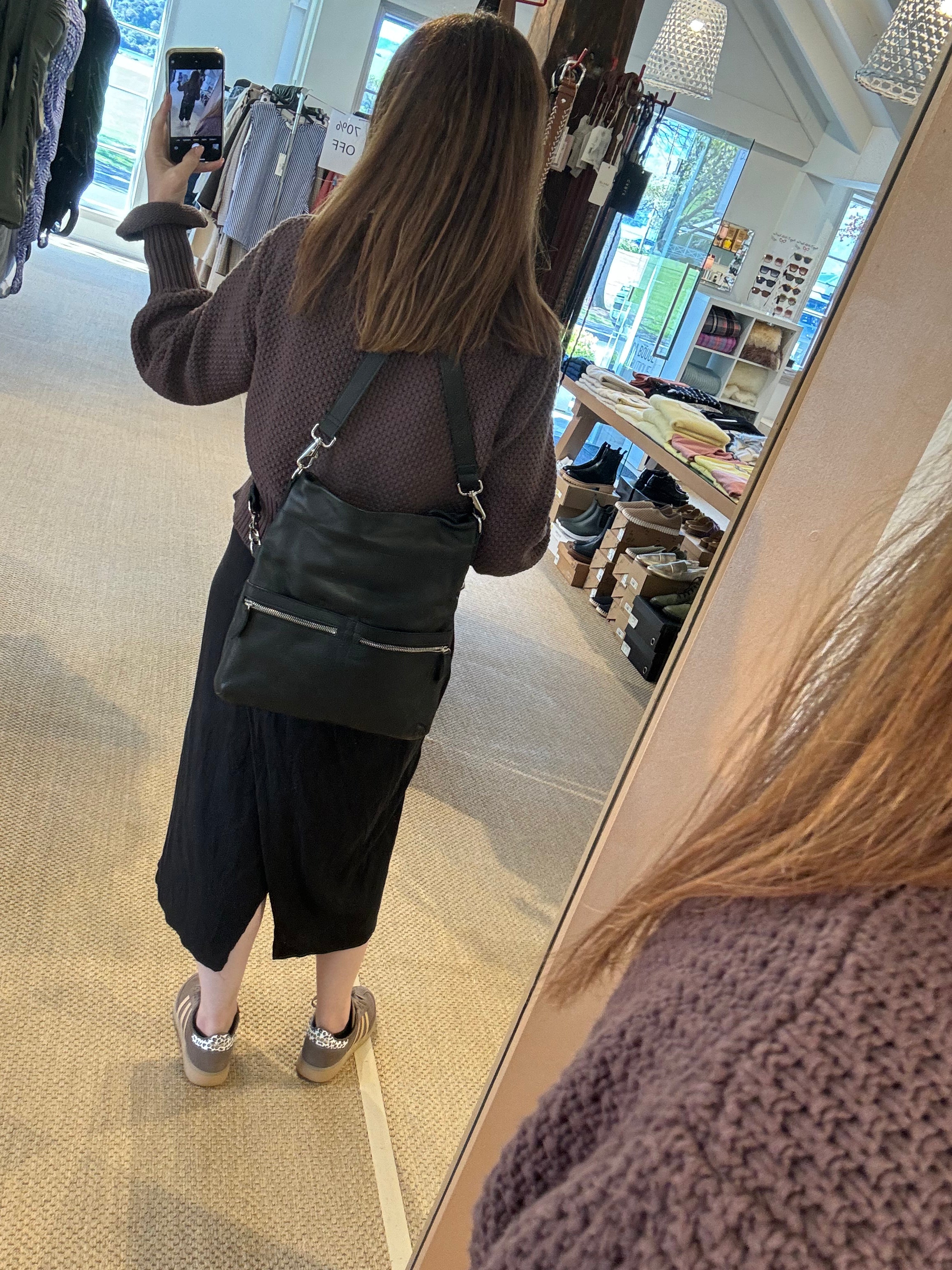 Morphé 3 n 1 leather tote , crossbody and a backpack