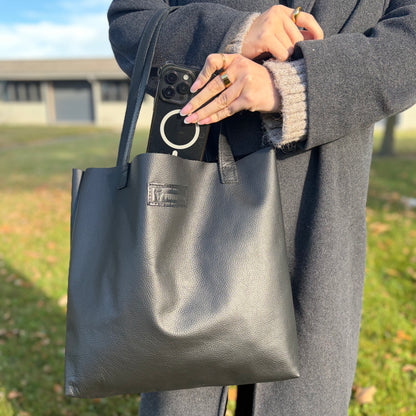 Lynleys Leather Tote