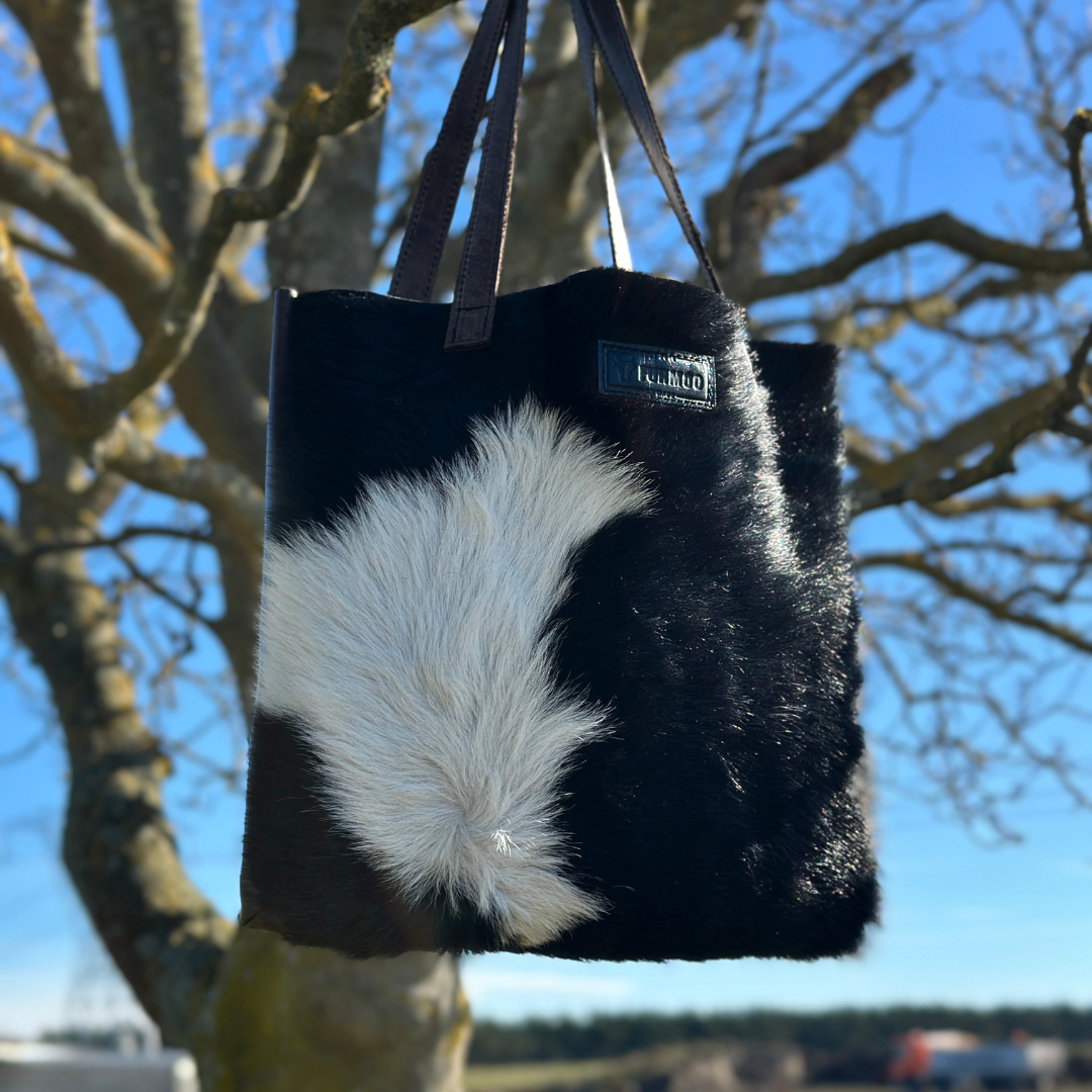 Lynleys Leather Tote