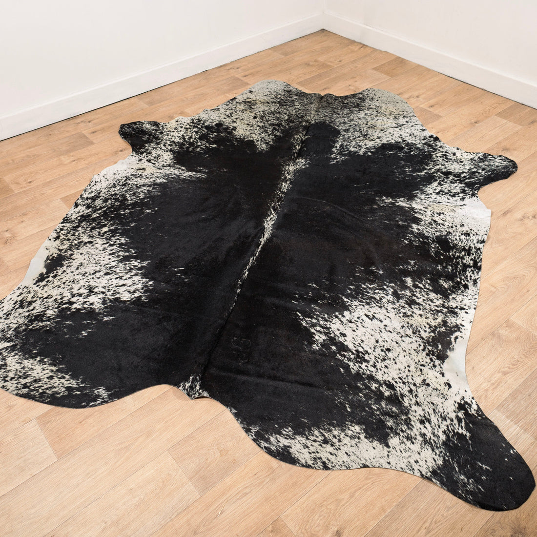 Salt &amp; Pepper Black Premium Cowhide Rug