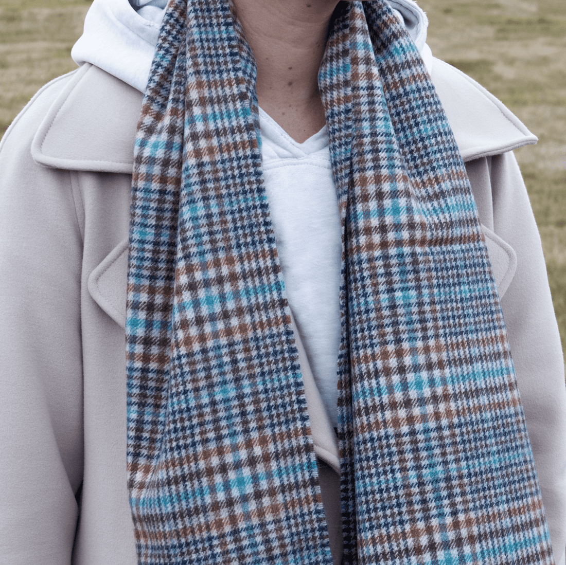 Darwin Lindean Oversized Lambswool Scarf | Wool Scarf