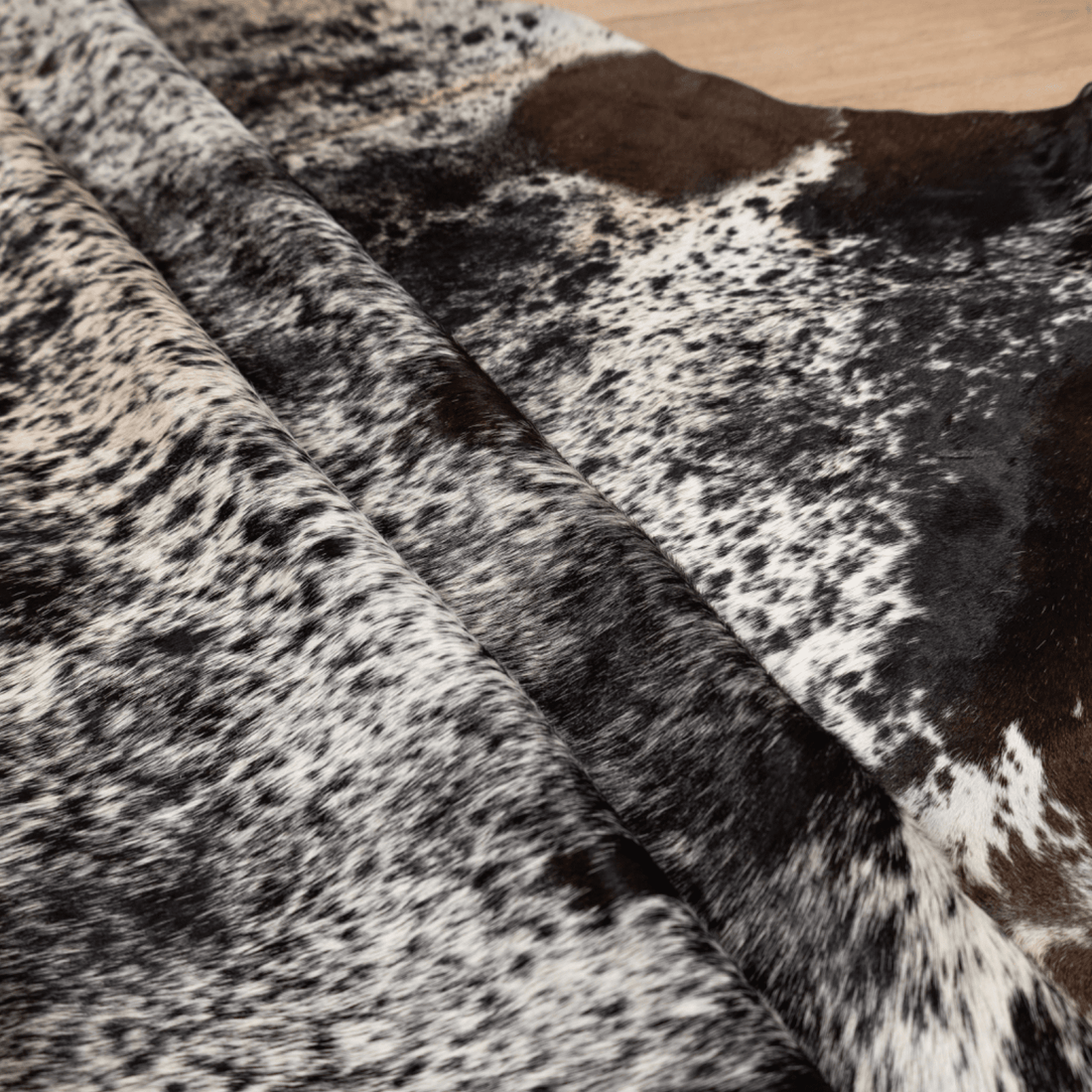 Salt &amp; Pepper Tricolour Cowhide Rug