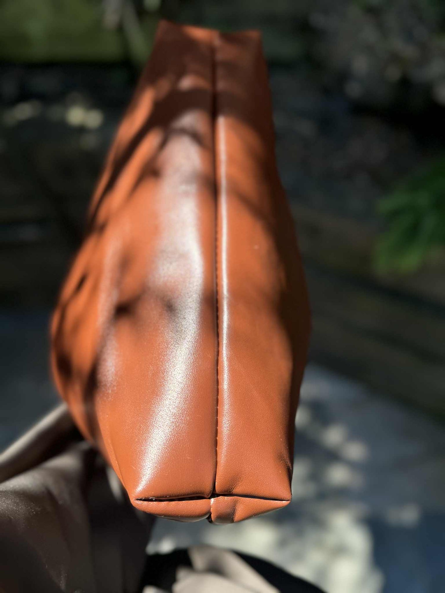 Lynleys Leather Tote