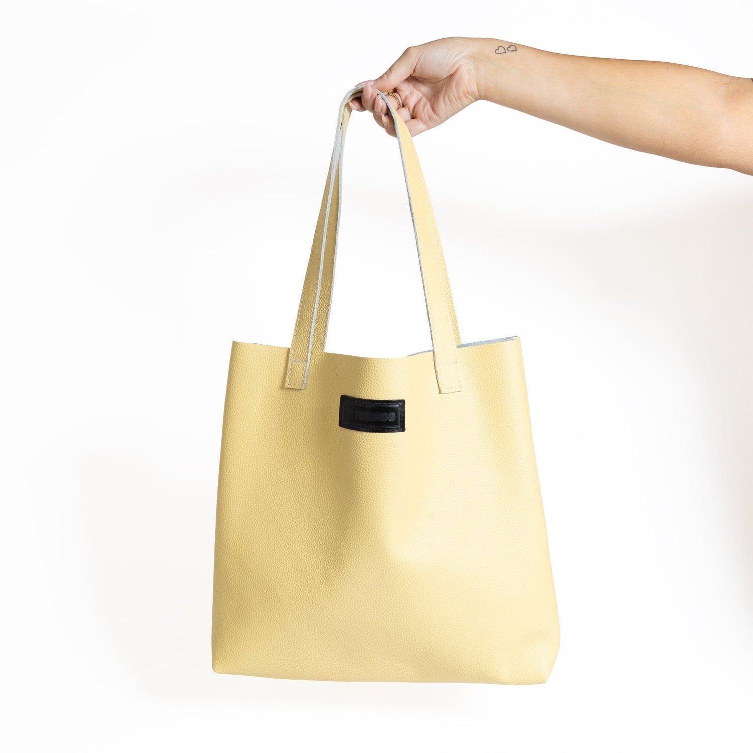 Lynleys Leather Tote